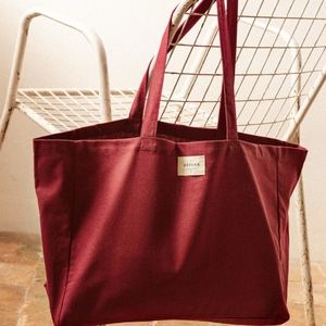 Nwot! Sezane demain tote burgundy